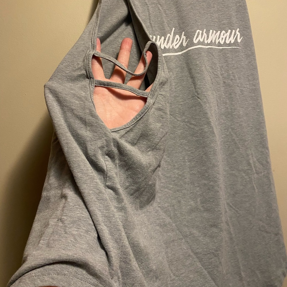 Under-Armour tank top with ribbing